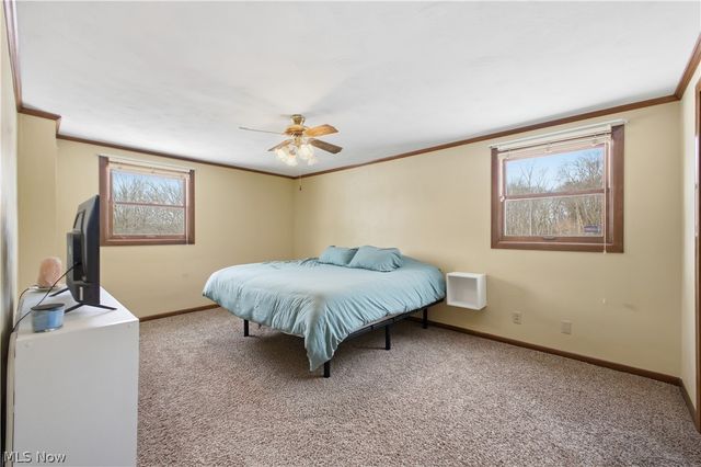 1016 W Pine Lake Road, North Lima, OH 44452