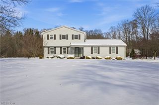 1016 W Pine Lake Road, North Lima, OH 44452