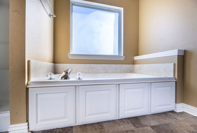 3420 E Madison Avenue, Fayetteville, AR 72701