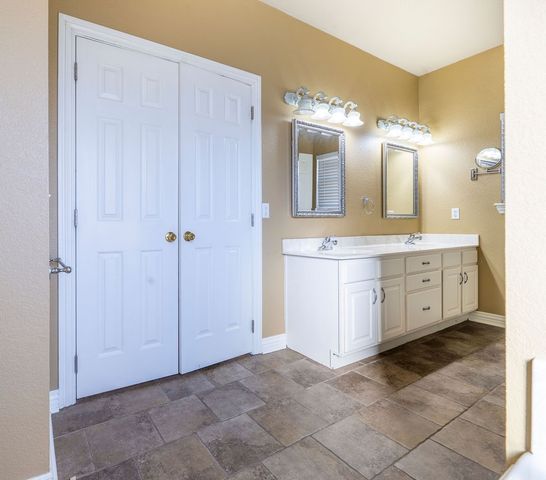 3420 E Madison Avenue, Fayetteville, AR 72701