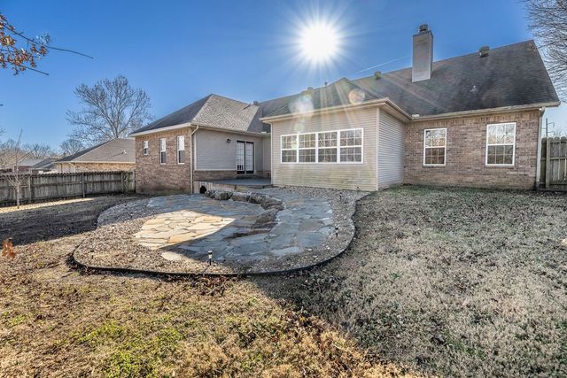 3420 E Madison Avenue, Fayetteville, AR 72701