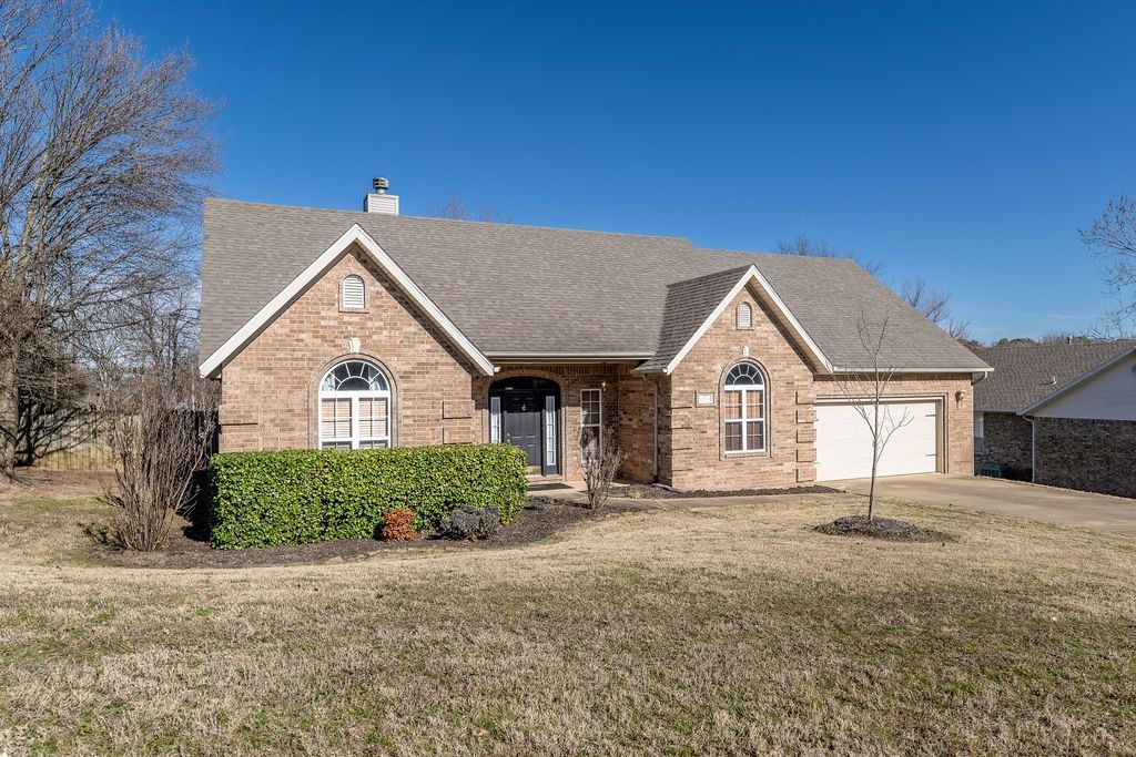3420 E Madison Avenue, Fayetteville, AR 72701
