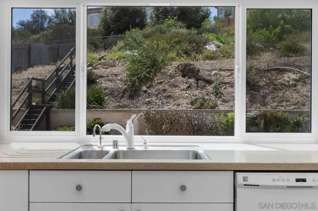 17054 Matinal, San Diego, CA 92127