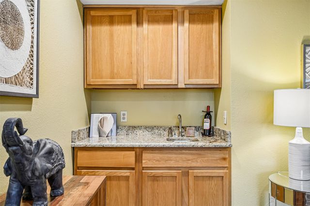 13109 Sinton LN, Austin, TX 78729