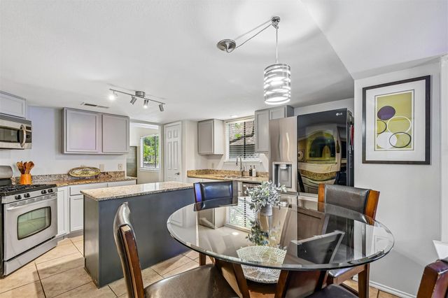 13109 Sinton LN, Austin, TX 78729