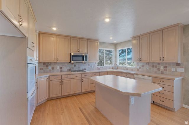 1083 E SKYLER DR, Draper, UT 84020