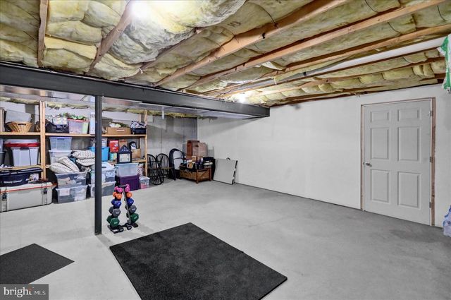 111 SWEETWATER LN, Newmanstown, PA 17073