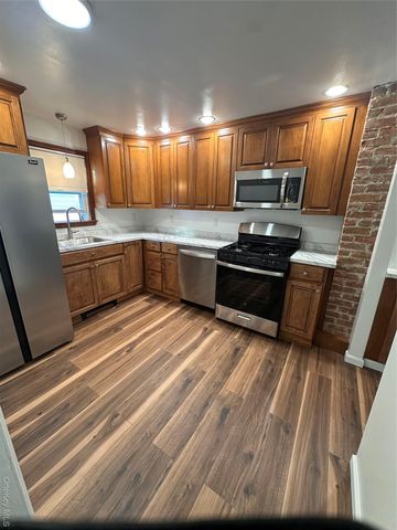 24 Kellogg Street, Oyster Bay, NY 11771