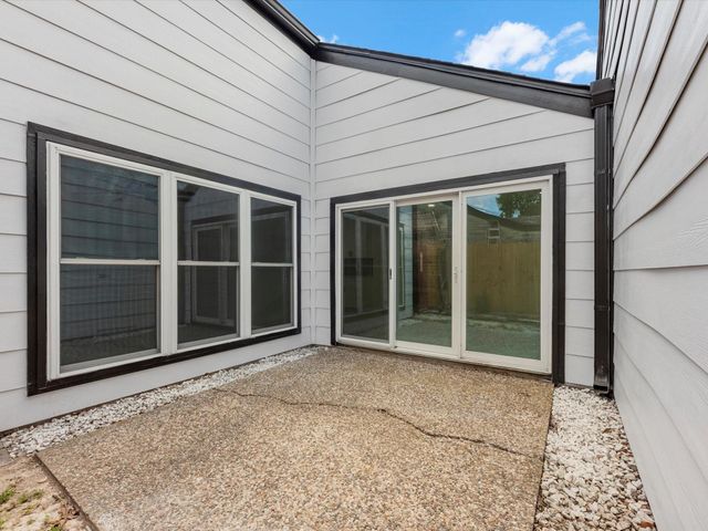 2231 Round Lake Drive, Houston, TX 77077