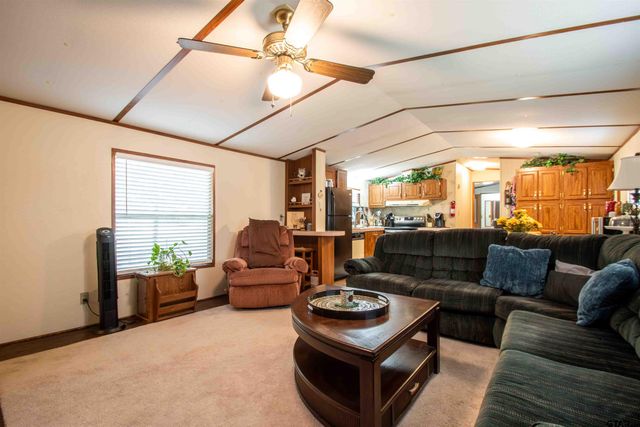 190 E Sycamore Lane, Murchison, TX 75778