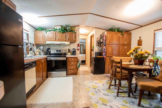 190 E Sycamore Lane, Murchison, TX 75778