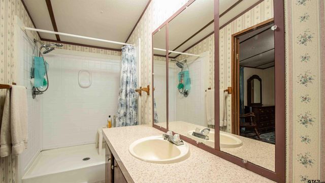 190 E Sycamore Lane, Murchison, TX 75778