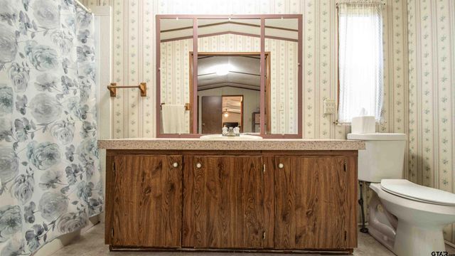 190 E Sycamore Lane, Murchison, TX 75778