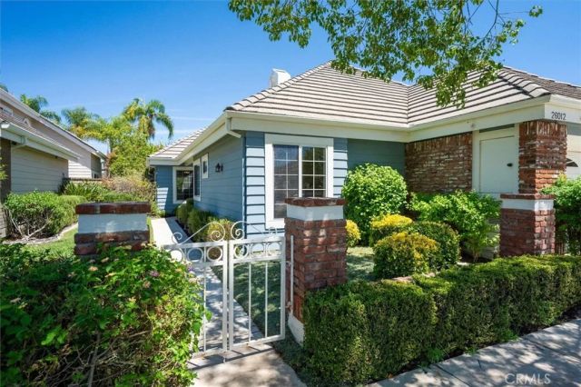 26012 Lucerne Court, Valencia, CA 91355
