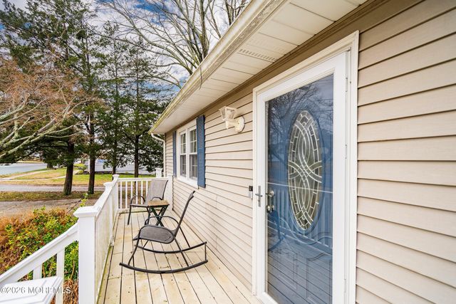 546 Princess Court, Toms River, NJ 08753