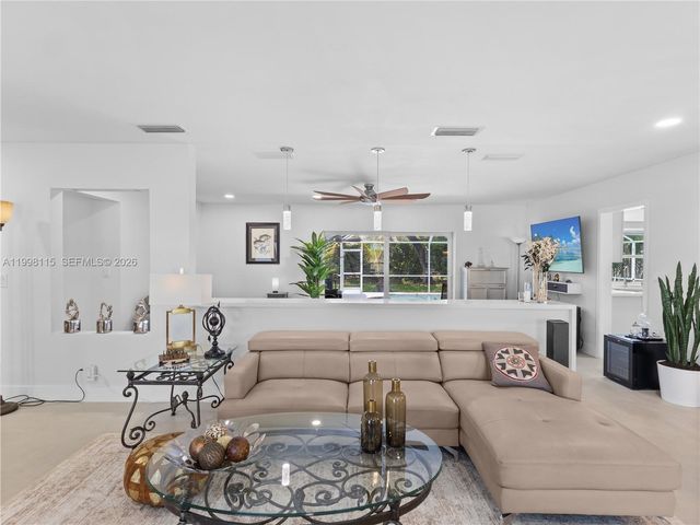 16400 SW 80th Avenue, Palmetto Bay, FL 33157