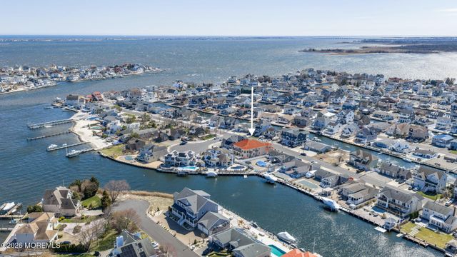 342 Aldo Drive, Toms River, NJ 08753