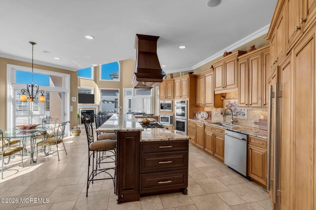 342 Aldo Drive, Toms River, NJ 08753