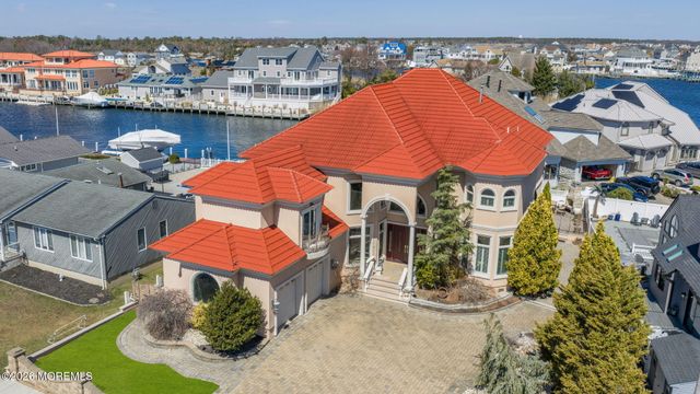 342 Aldo Drive, Toms River, NJ 08753