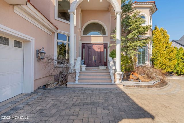 342 Aldo Drive, Toms River, NJ 08753