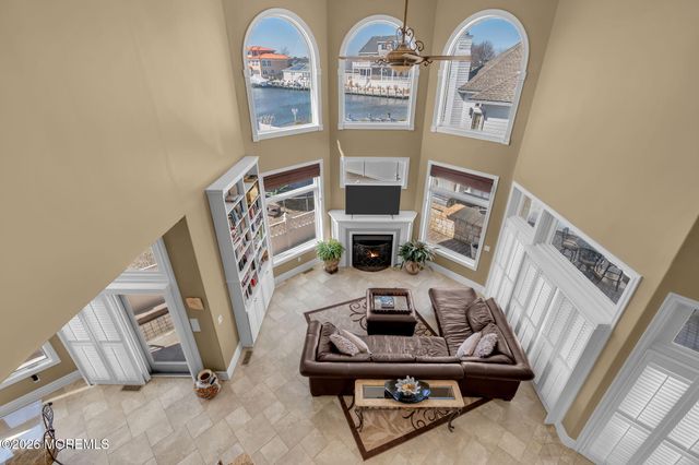 342 Aldo Drive, Toms River, NJ 08753
