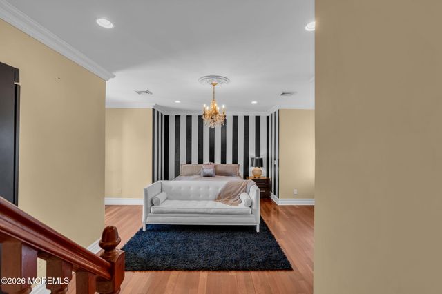 342 Aldo Drive, Toms River, NJ 08753