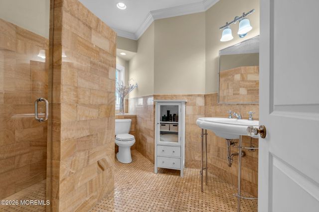 342 Aldo Drive, Toms River, NJ 08753