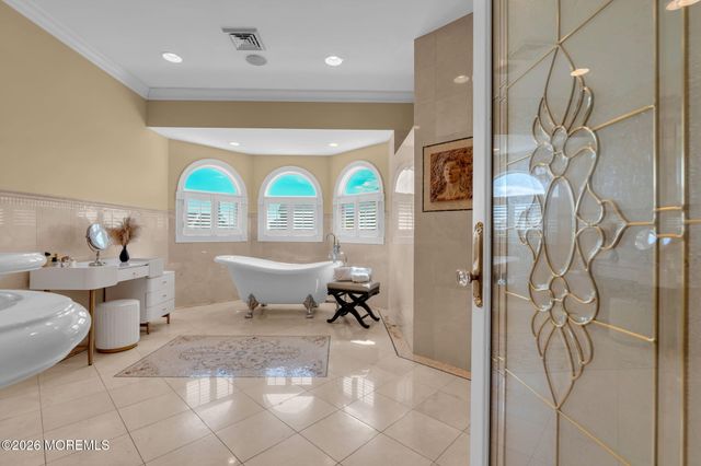 342 Aldo Drive, Toms River, NJ 08753