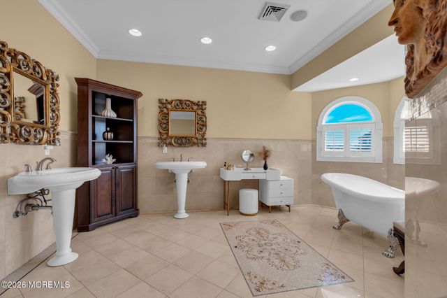 342 Aldo Drive, Toms River, NJ 08753