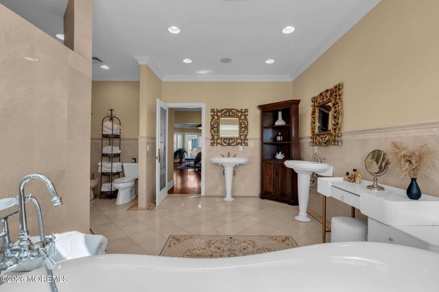 342 Aldo Drive, Toms River, NJ 08753