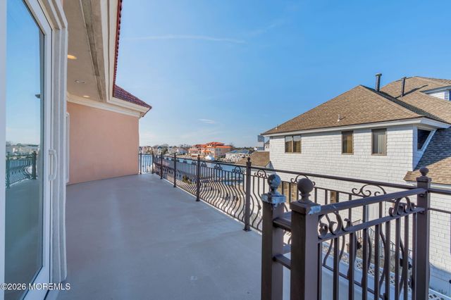 342 Aldo Drive, Toms River, NJ 08753