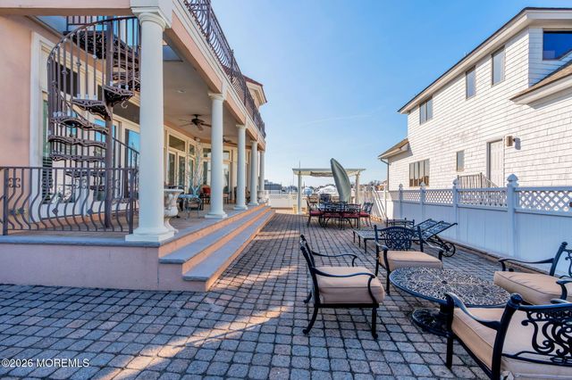 342 Aldo Drive, Toms River, NJ 08753