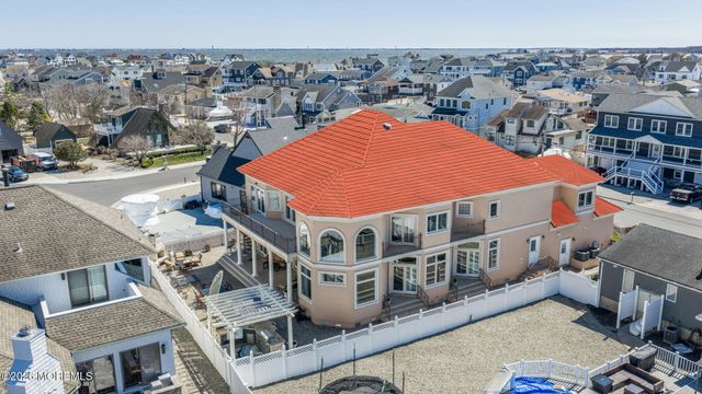 342 Aldo Drive, Toms River, NJ 08753