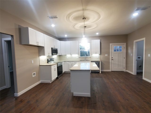 1156 RS County Road 1140, Emory, TX 75440