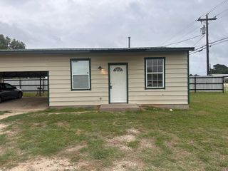251 Zimmerman Ave A, Bastrop, TX 78602