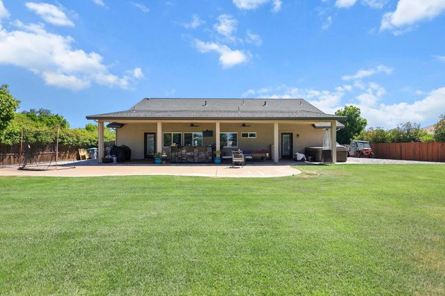 22540 Brady Court, Red Bluff, CA 96080