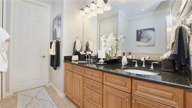 9066 Albion LN N 5104, Naples, FL 34113