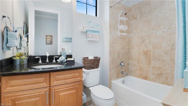 9066 Albion LN N 5104, Naples, FL 34113
