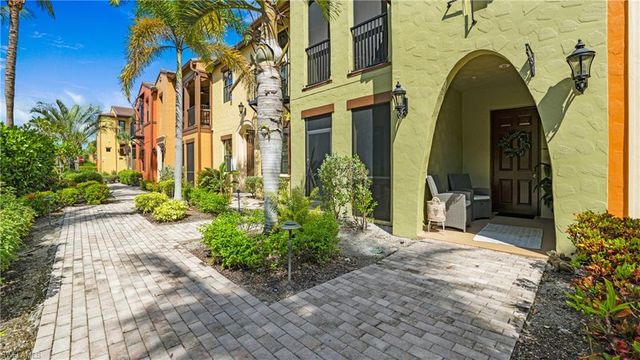 9066 Albion LN N 5104, Naples, FL 34113