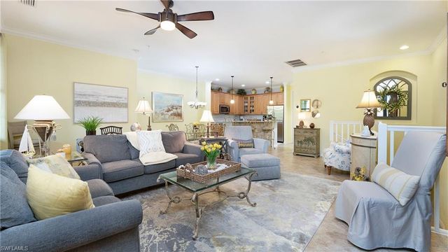 9066 Albion LN N 5104, Naples, FL 34113