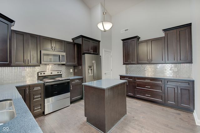 9733 Windy Lane 103, Fishers, IN 46037