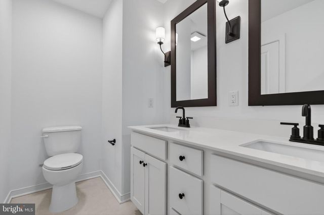 73 BASSWOOD, Berlin, NJ 08009