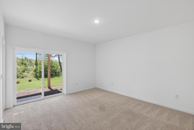 73 BASSWOOD, Berlin, NJ 08009