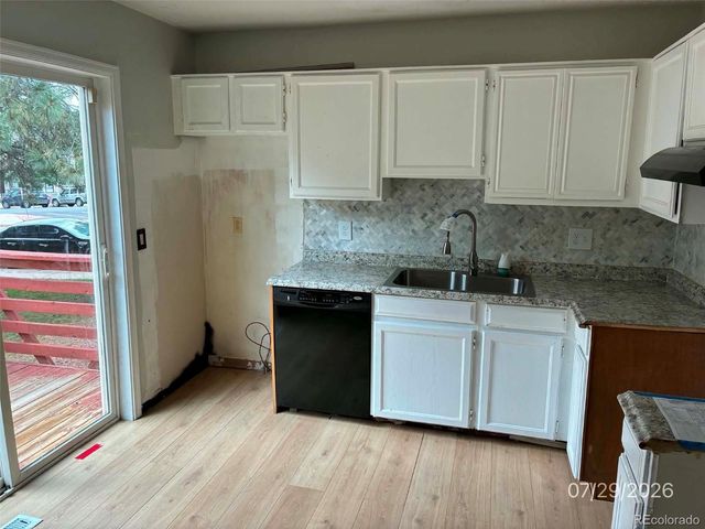 17670 E Loyola Drive B, Aurora, CO 80013
