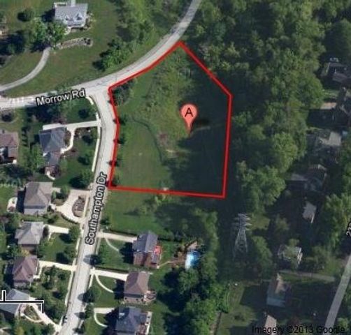 2301 Southampton Dr, Upper St Clair, PA 15241