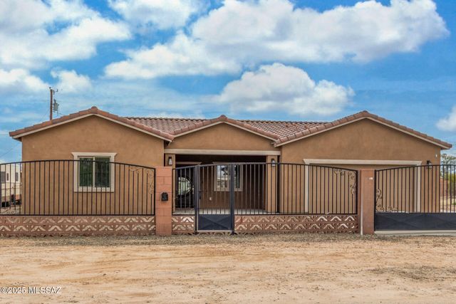12636 N Hendricks Drive, Marana, AZ 85653