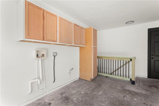 2320 S Vermont Avenue, Independence, MO 64052