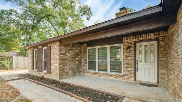 222 Ridgewood Drive, Spring, TX 77386