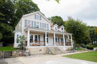 128 Lakeview Avenue, Valhalla, NY 10595