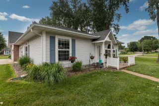 1925 Cabernet Lane NW, Rochester, MN 55901